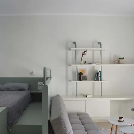 Minimal Oasis Патра